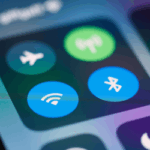 touche wifi ou bluetooth