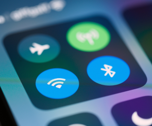 touche wifi ou bluetooth